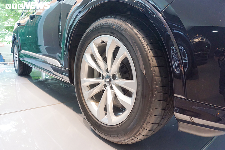 Audi Q7 2020 tiền tỷ vừa xuất hiện ở Việt Nam có gì độc? - 5