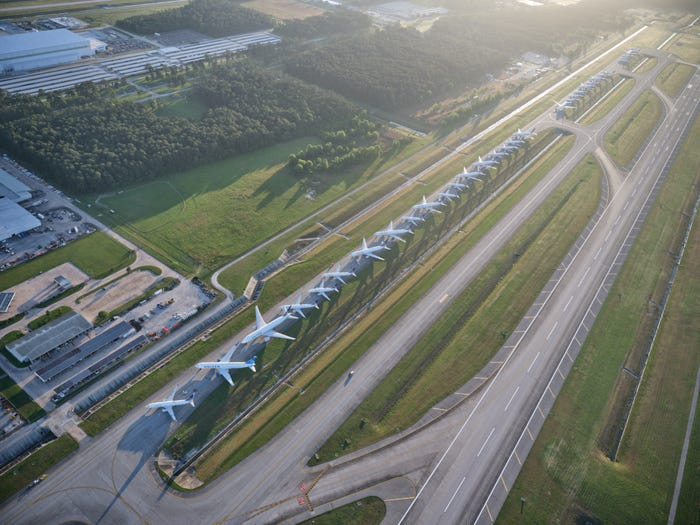 Hình ảnh gây sốc ở nhiều sân bay Mỹ - 13