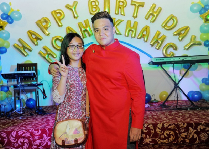 Nghệ sĩ Hoàng Sơn: Lấy vợ từng làm người mẫu và chuyện sinh con ở tuổi 50 - 2