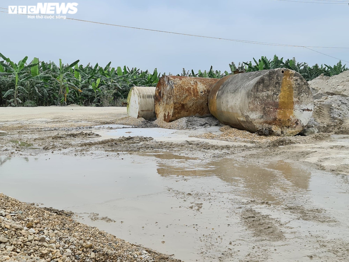 Đoàn xe quá tải như hung thần hoạt động ngày đêm, dân Bắc Ninh khốn khổ - 6