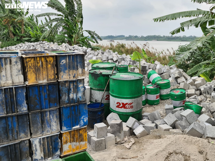 Đoàn xe quá tải như hung thần hoạt động ngày đêm, dân Bắc Ninh khốn khổ - 7