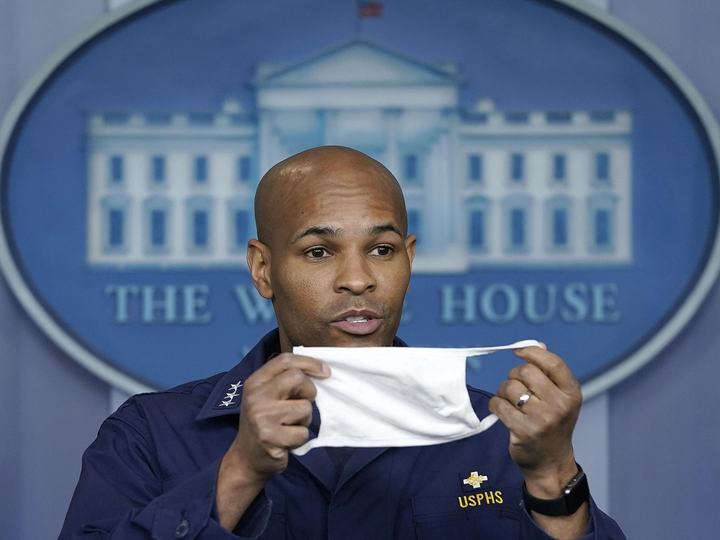 Xuất hiện thêm ca mắc COVID-19, Nhà Trắng yêu cầu nhân viên đeo khẩu trang - 1