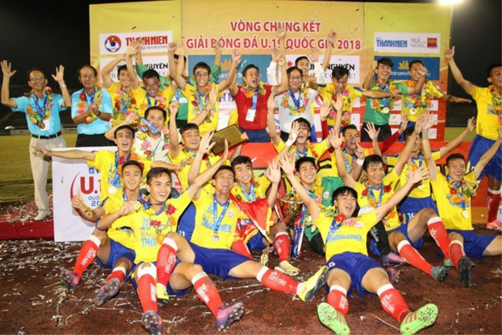 Nhóm cầu thủ Đồng Tháp bán độ từng 'vô đối' giải trẻ quốc gia - 1