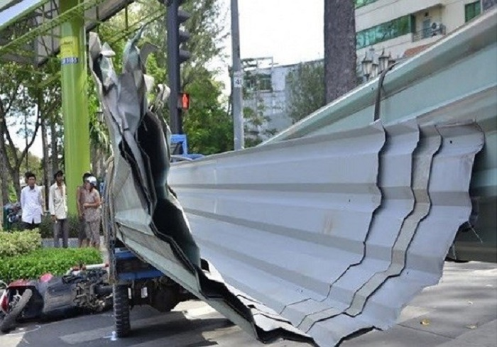 ‘Máy chém’ nghênh ngang trên phố chờ chực giết người, cơ quan chức năng ở đâu? - 3