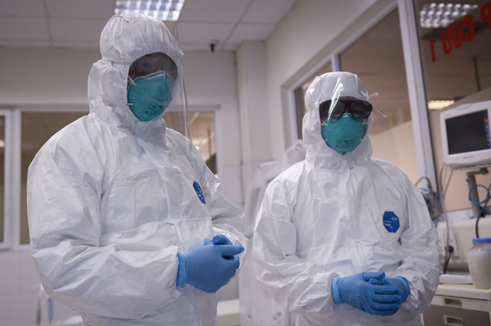 Hàng chục người Việt muốn hiến phổi cho phi công người Anh - 1