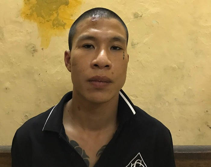 Khởi tố gã trai dùng dao cướp xe máy giữa trung tâm Hà Nội - 1