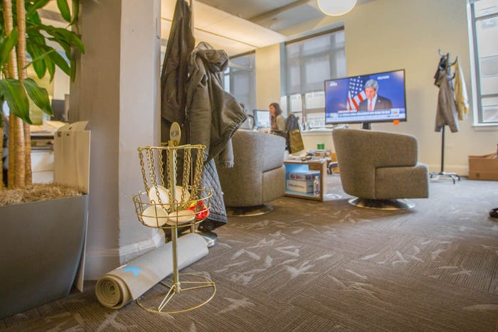 Twitter cho nhân viên làm việc tại nhà vĩnh viễn: Cận cảnh văn phòng tuyệt đỉnh - 8