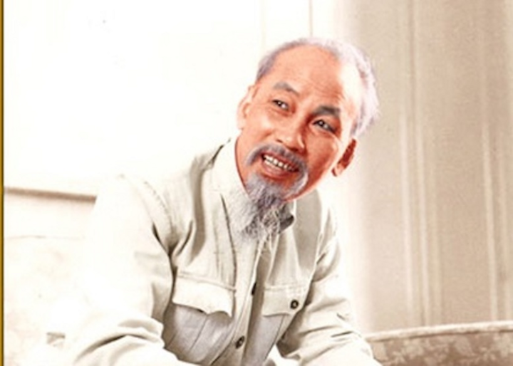 'Bác vĩnh hằng như thế giữa nhân dân' - 1