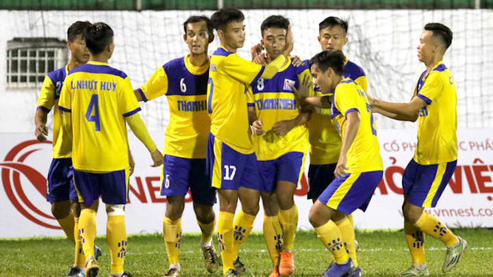 11 cầu thủ trẻ Đồng Tháp bán độ: Chúng ta đã dạy các em làm người chưa? - 1