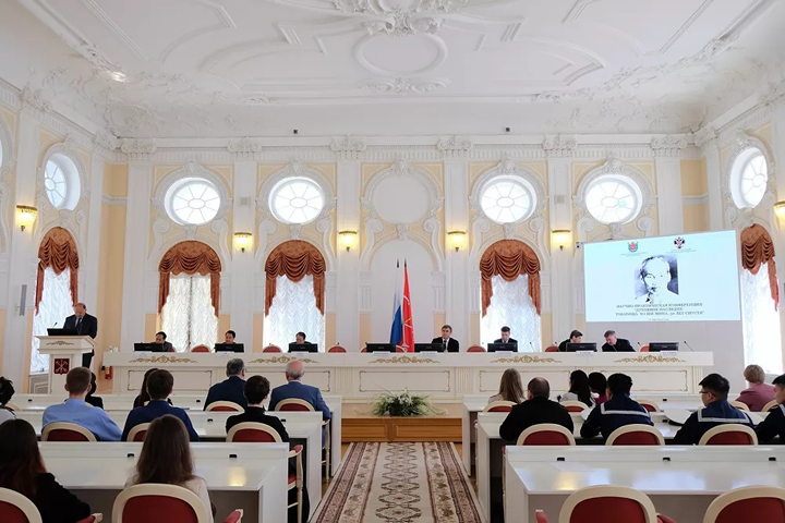 Trên nền tảng tư tưởng Hồ Chí Minh, Việt Nam phát triển tự tin, có uy tín cao - 3