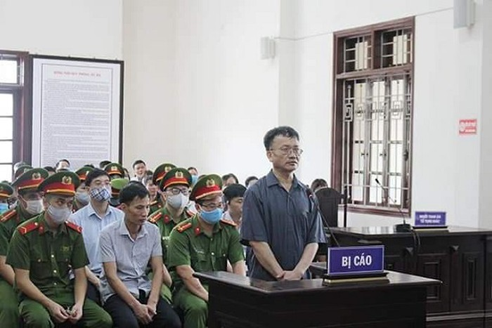 Cựu thượng tá công an nâng điểm thi: Tôi vô tội, đời con cháu sẽ minh oan tôi - 1