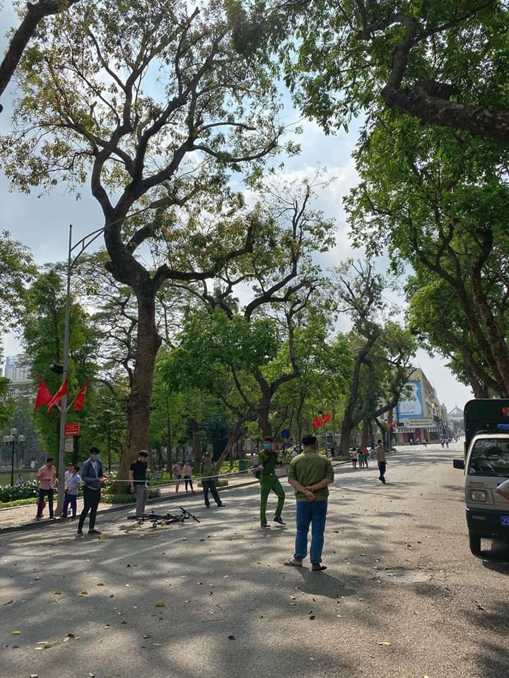 Thực hư thông tin thiếu niên đi xe đạp tông chết bà cụ ở Hà Nội - 1