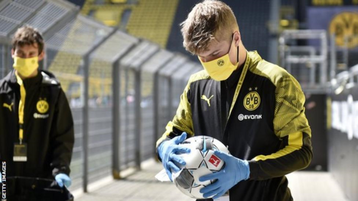 Bundesliga trở lại và câu chuyện chống dịch kiểu bóng đá Đức - 2