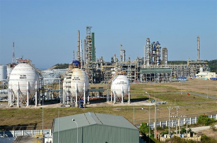 Thị trường 'khát' xăng dầu, nhà máy lọc dầu Dung Quất tăng công suất 112% - 1