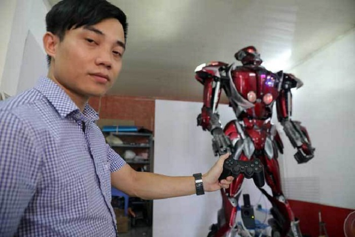 'Bật mí' cực sốc về robot made in Việt Nam - 1
