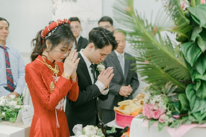 Cặp đôi yêu xa, lần đầu gặp mặt là đám hỏi - 2