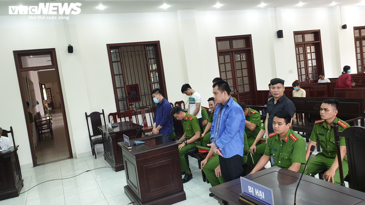 Diễn biến bất ngờ trong phiên xử nhóm Giang '36' vây xe chở công an ở Đồng Nai - 1