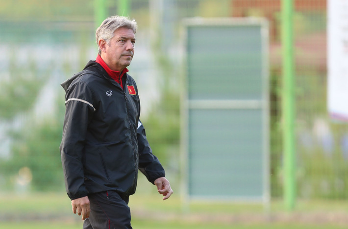 GĐKT Jurgen Gede dẫn dắt Viettel dự AFC Champions League - 1