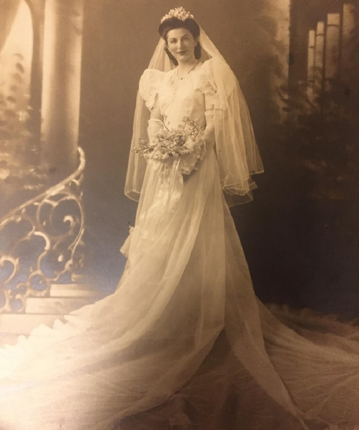 Dân mạng thế giới rộ trào lưu khoe ảnh cưới của bà từ thế kỷ trước - 8