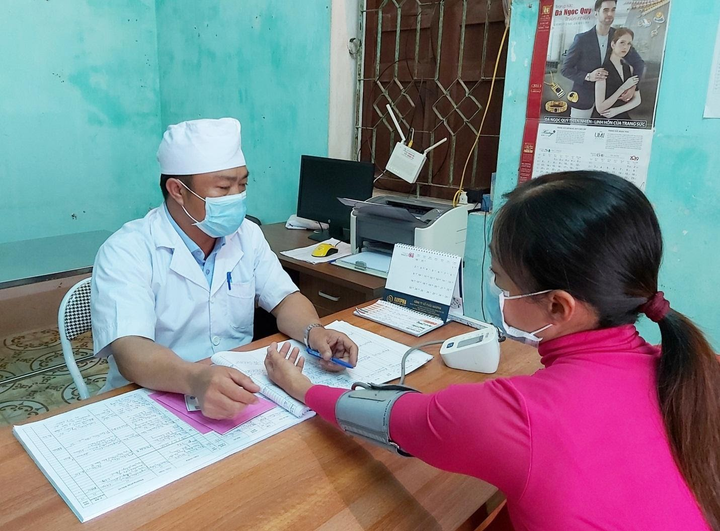 Nâng cao hiệu quả truyền thông cho cán bộ y tế cơ sở - 1