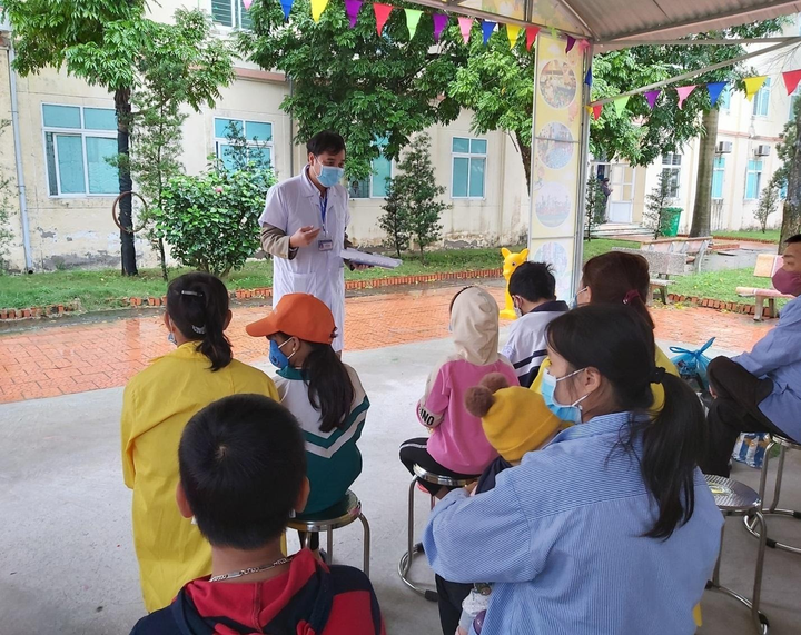 Nâng cao hiệu quả truyền thông cho cán bộ y tế cơ sở - 2