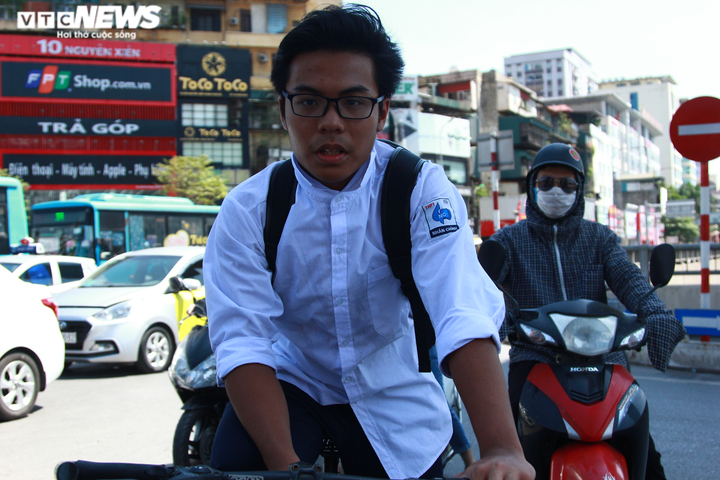 Người Hà Nội chui gầm đường vành đai tránh nắng nóng hơn 50 độ C - 15