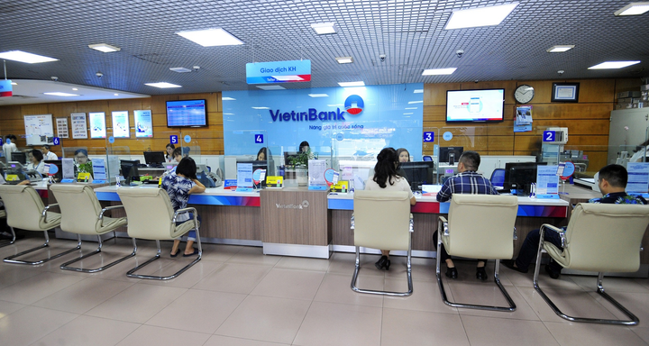 VietinBank: Hài hòa lợi ích nền kinh tế và nhà đầu tư - 2