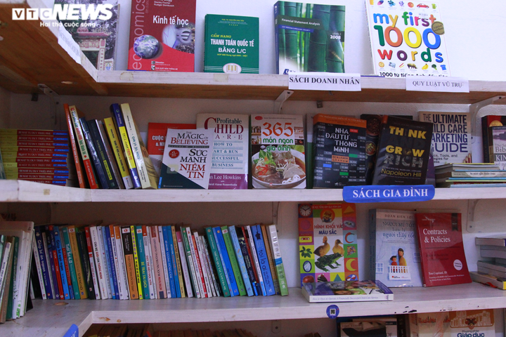 Ảnh: Thư viện miễn phí ở Hà Nội - nơi cả đồ uống, bánh kẹo cũng free - 4