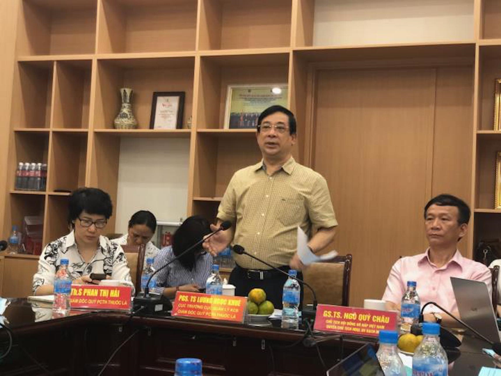 Hút thuốc có thể làm gia tăng các biến chứng nghiêm trọng từ COVID-19 - 2