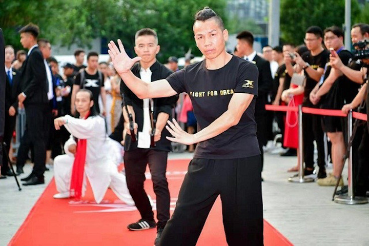 'Truyền nhân Kiều Phong' gây sốt với màn biểu diễn Hàng long thập bát chưởng - 1