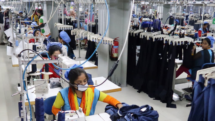 Công nhân dệt may châu Á khốn đốn vì COVID-19 - 3