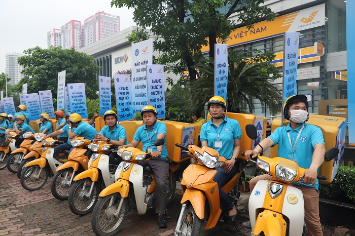 BHXH Việt Nam ra quân hưởng ứng Tháng vận động triển khai BHXH toàn dân - 2