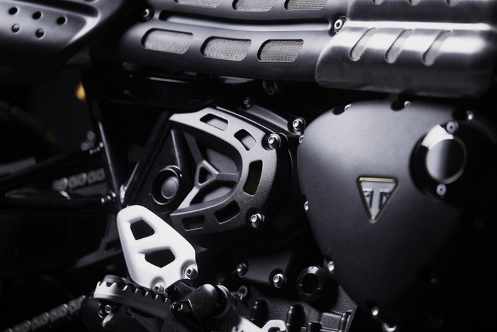 Ảnh chi tiết Triumph Scrambler 1200 Bond Edition 2020 vừa trình làng - 5
