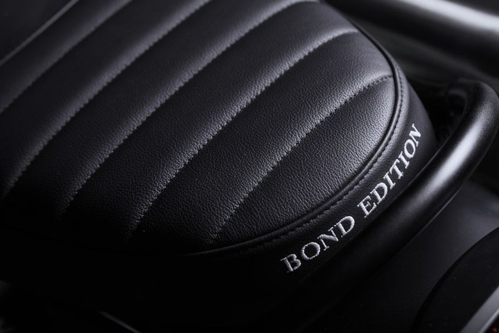 Ảnh chi tiết Triumph Scrambler 1200 Bond Edition 2020 vừa trình làng - 6