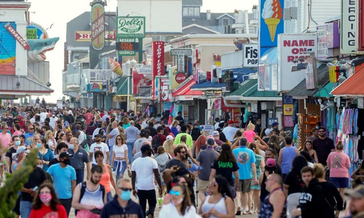 Thảm kịch 100.000 người chết vì COVID-19 ở Mỹ diễn ra thế nào? - 4