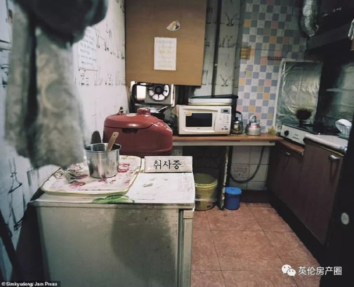 Ảnh: Sự thật trần trụi về cuộc sống người nghèo Hàn Quốc trong phòng 4,6m2 - 6