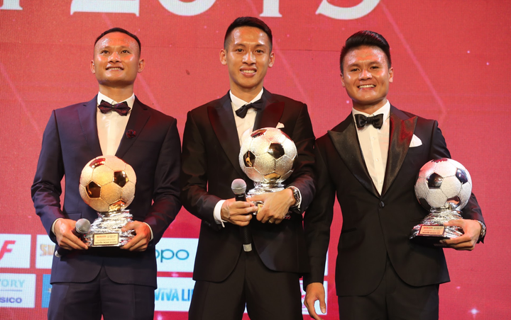 Hùng Dũng hé lộ bí quyết thành công, Quang Hải vẫn buồn chấn thương ở SEA Games - 1