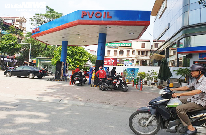 Nhiều cây xăng đóng cửa vì thiếu hàng: Bộ Công Thương lên tiếng - 1