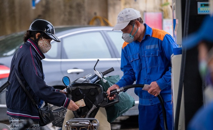 Cây xăng găm hàng: Chuyên gia chỉ rõ nguyên nhân - 1