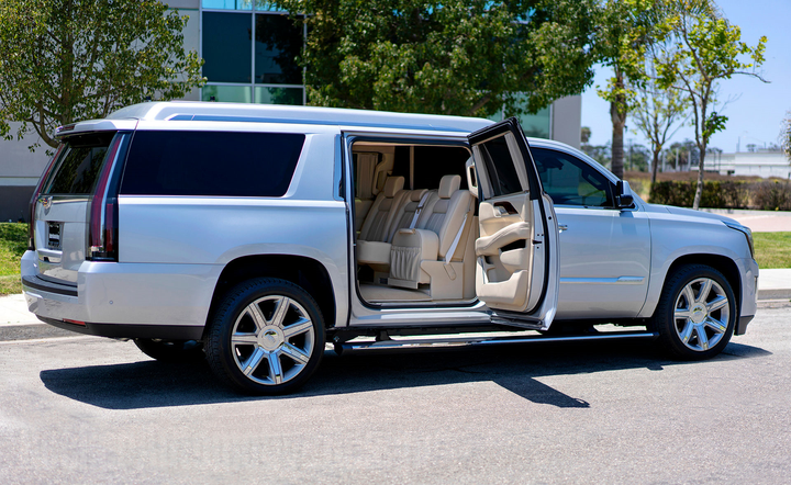Rao bán Cadillac Escalade ESV của tiền vệ huyền thoại Tom Brady - 5