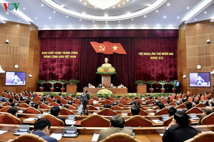 Nhân sự Trung ương khoá 13 đột nhiên xuất hiện thì phải nghiên cứu xem xét - 2