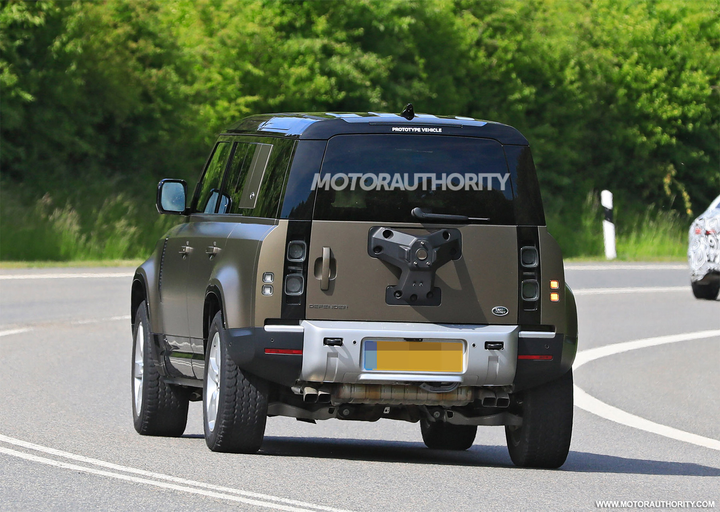 Lộ diện xe địa hình huyền thoại Land Rover Defender 2022 - 5