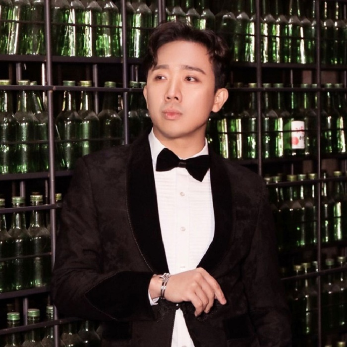 Trấn Thành nhắn fan: Thương tôi, đừng hăm dọa gia đình những người vu khống tôi - 1