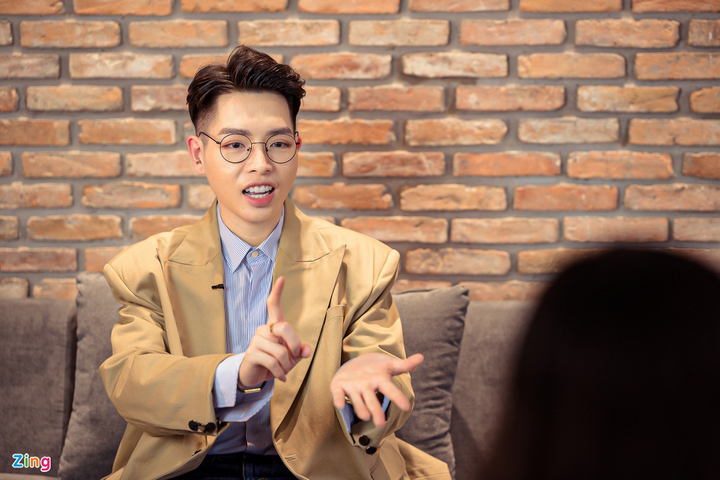 Đức Phúc: Không còn suy sụp khi bị nhận xét 'nhan sắc trở lại như cũ' - 2