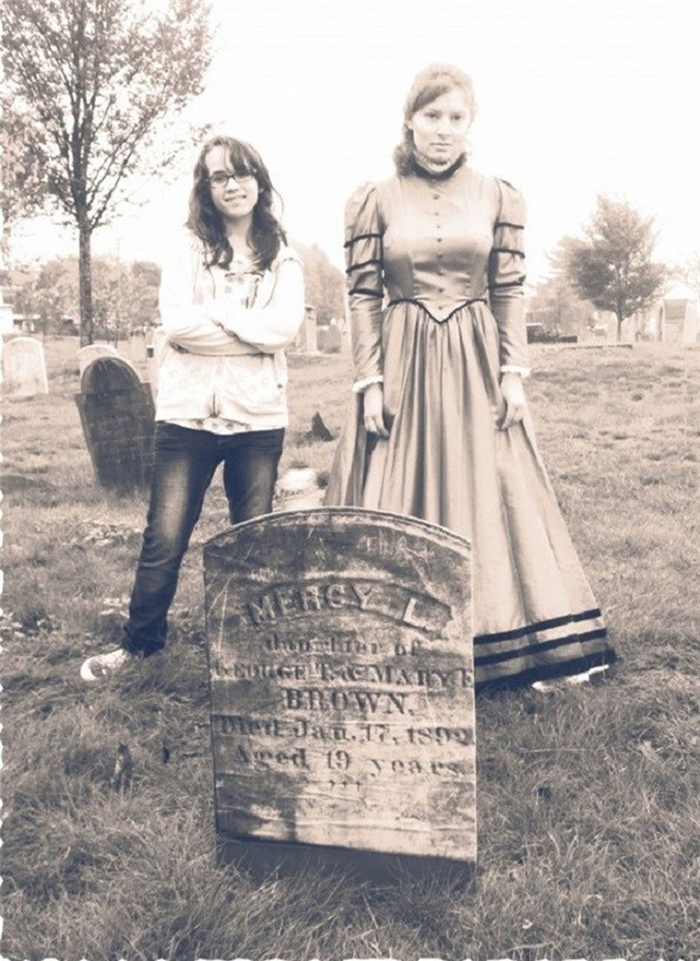 Sự thật về những ngôi mộ 'ma cà rồng' gây kinh hãi ở Mỹ - 5