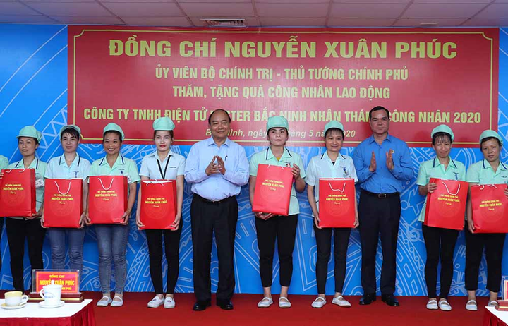 Thủ tướng: Đảm bảo công nhân 'đi sớm về khuya, không bị đe dọa tính mạng' - 3