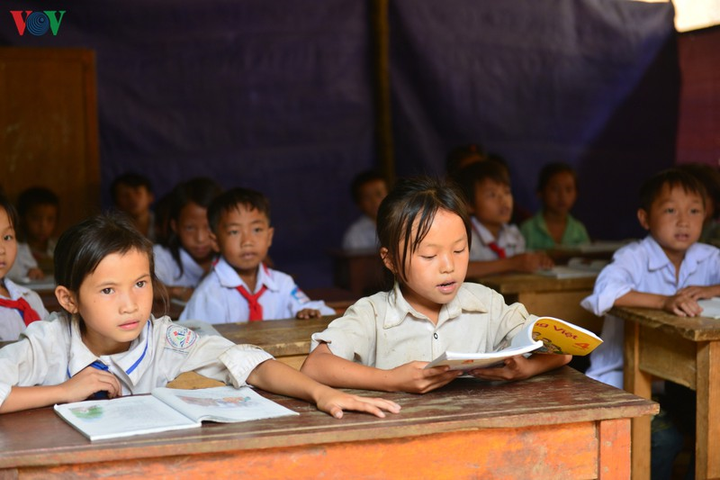 Chọn sách giáo khoa: Lo ngại có chuyện 'đi đêm' của nhà xuất bản - 1