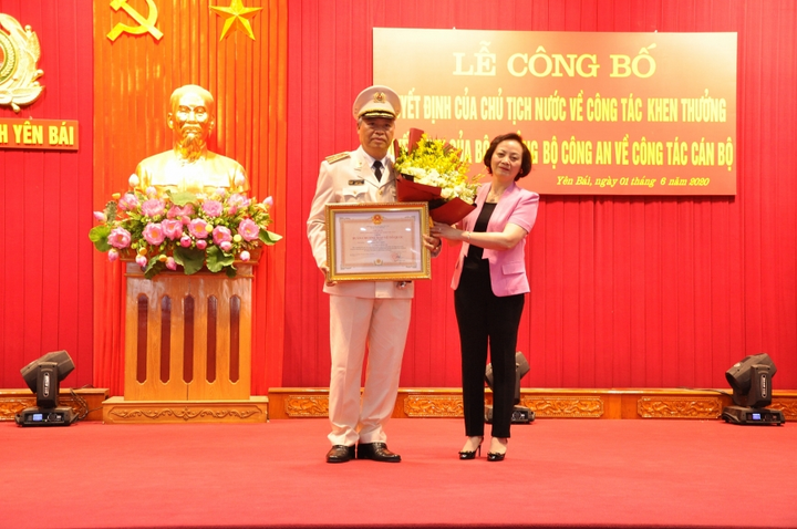 Phó Tư lệnh Bộ Tư lệnh Cảnh vệ giữ chức Giám đốc Công an tỉnh Yên Bái - 1