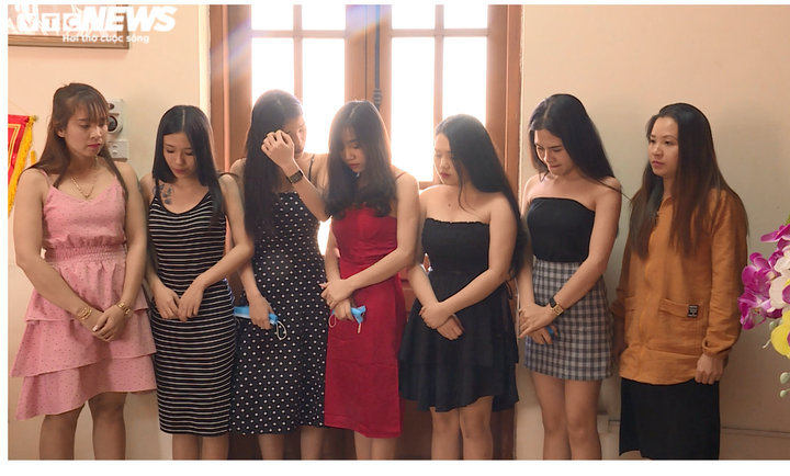 Bắt quả tang 20 thanh niên bay lắc tại quán Karaoke ở Bắc Ninh - 1