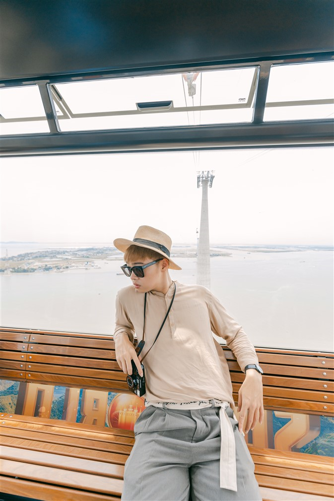 Du khách phấn khích với tuyến cáp treo 3 dây hiện đại tại Hải Phòng - 2